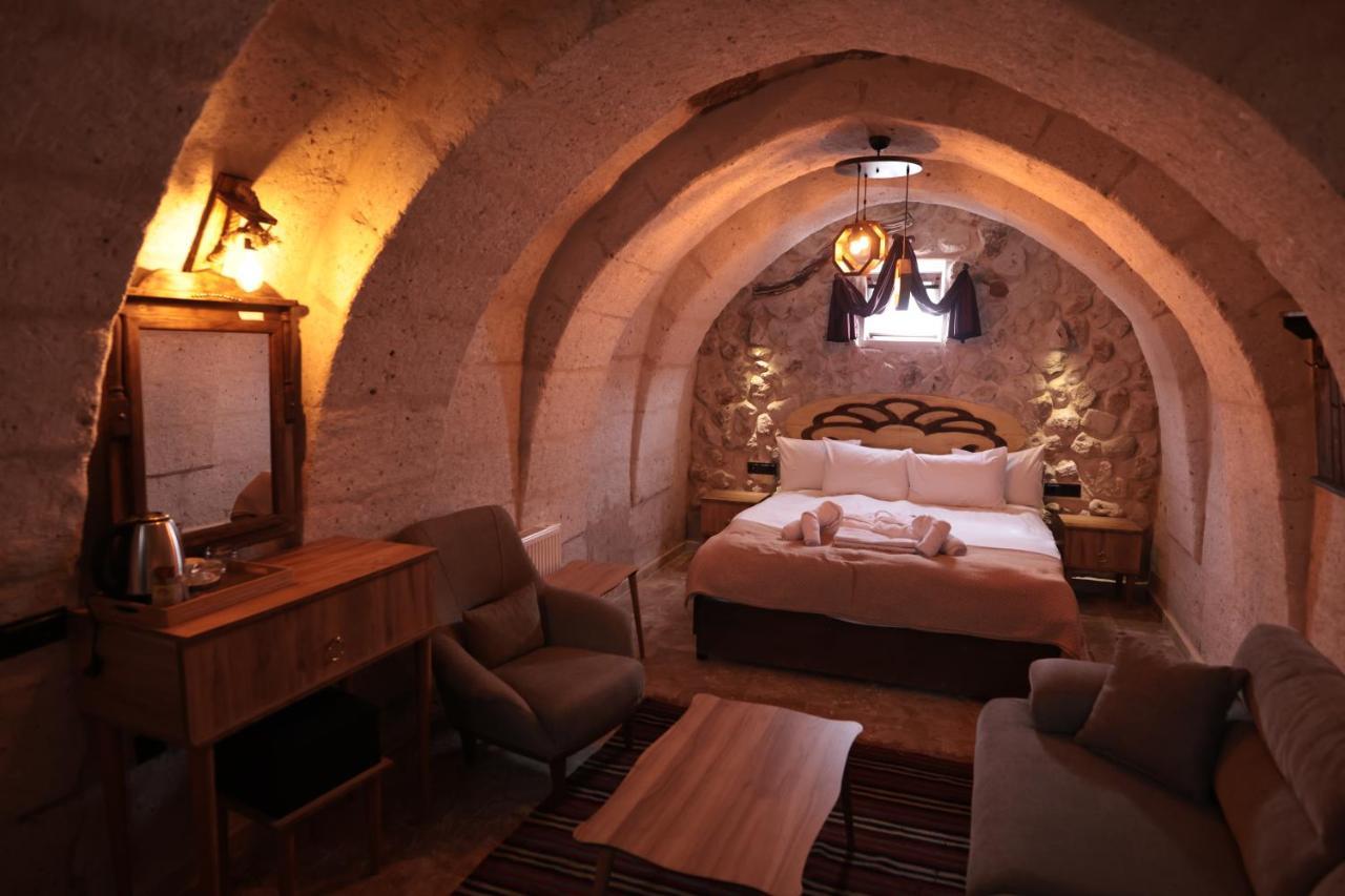 Stone Owl Otel & Restaurant Учгісар Екстер'єр фото