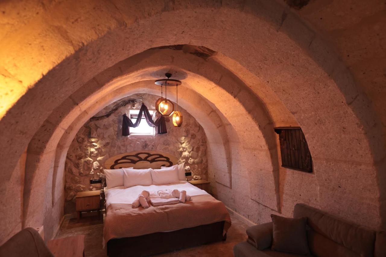 Stone Owl Otel & Restaurant Учгісар Екстер'єр фото